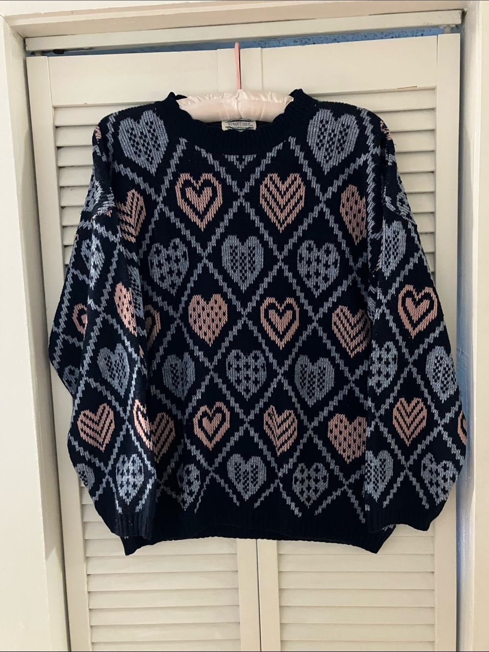 Vintage Grannycore Acrylic Heart Sweater in Pink and Blue Print Size Medium